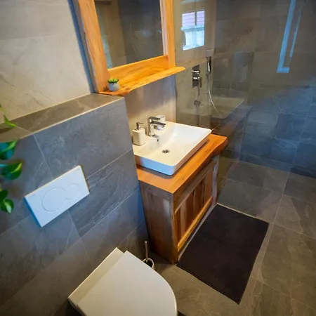 Piecky Apartment *